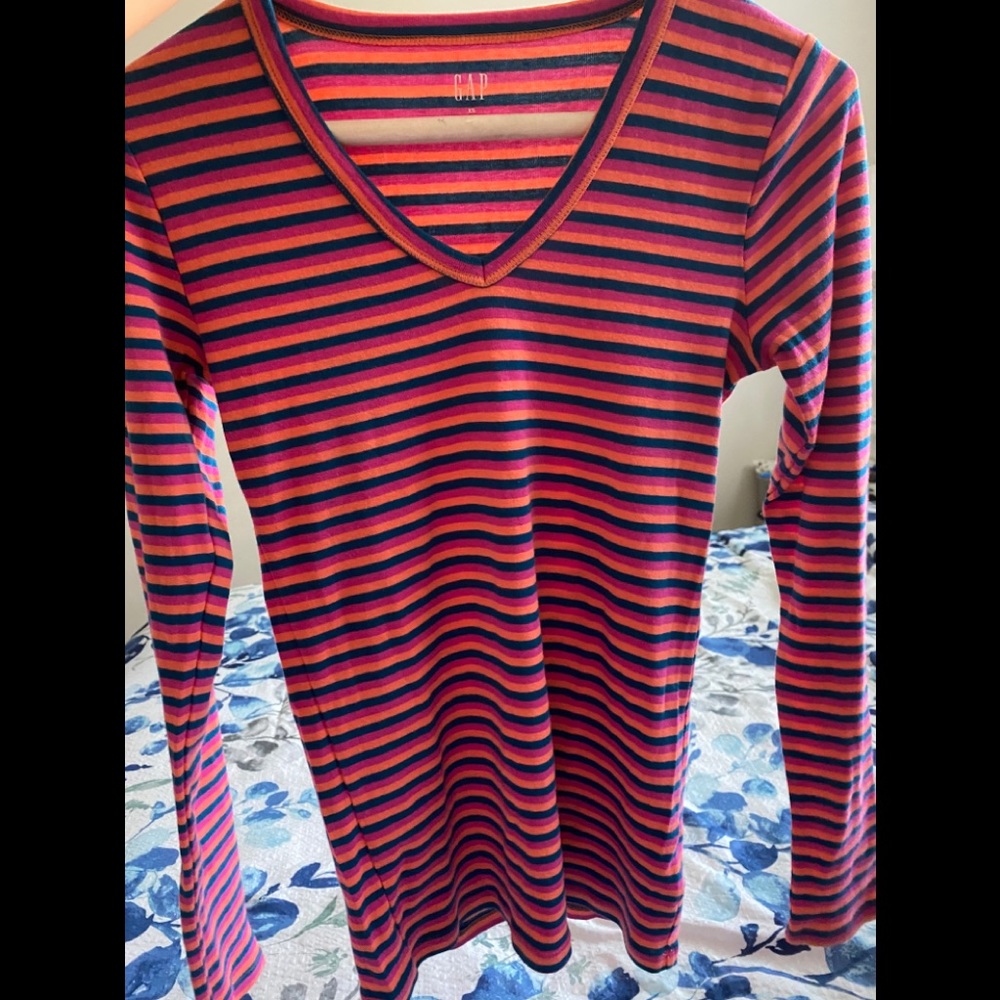 Gap Favorite T-Shirt V-neck long sleeve